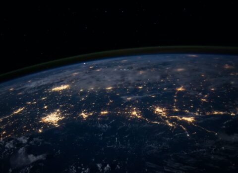 Un Anillo Perdido en el Espacio ¿Se puede encontrar?