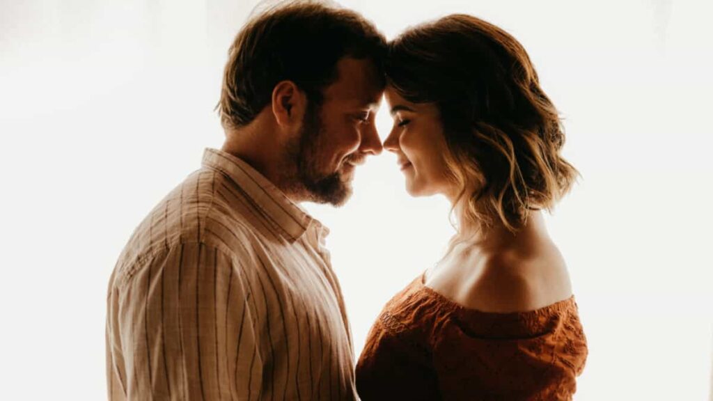 Si te preguntas: ¿cómo hablar con mi pareja?, aquí vas a encontrar los mejores consejos para poder hacerlo y obtener resultados positivos.