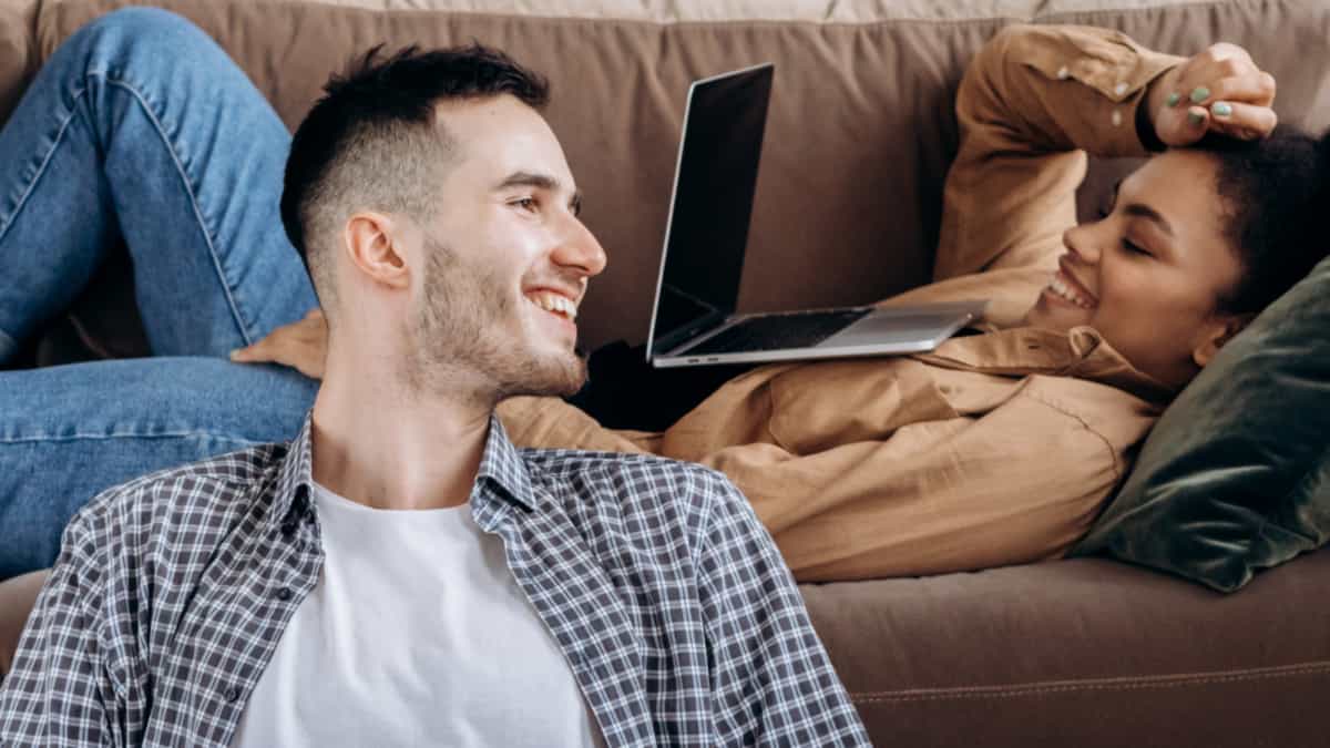 Si te preguntas: ¿cómo hablar con mi pareja?, aquí vas a encontrar los mejores consejos para poder hacerlo y obtener resultados positivos.